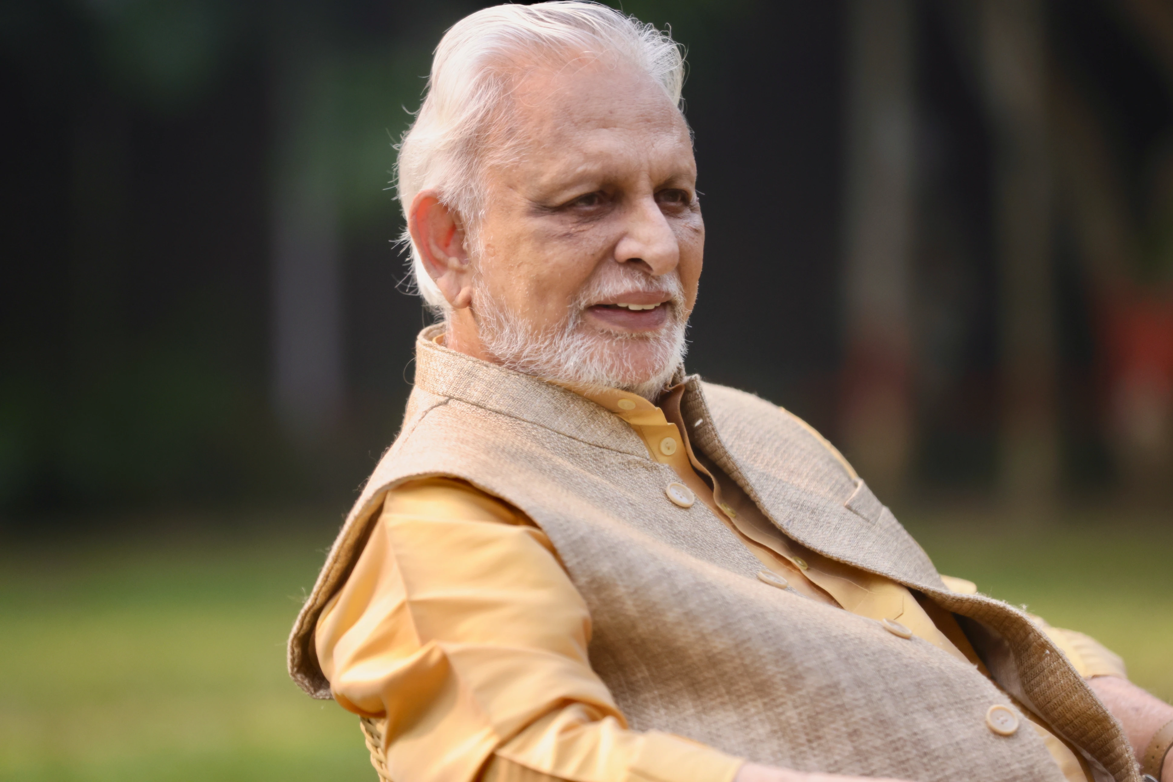 Sri M