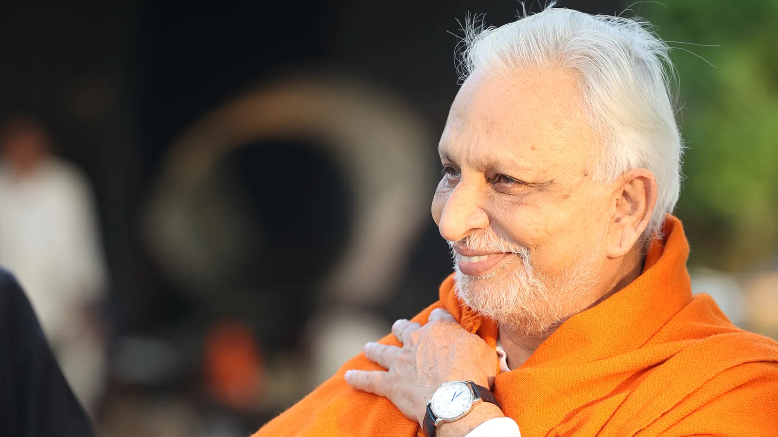 Sri M